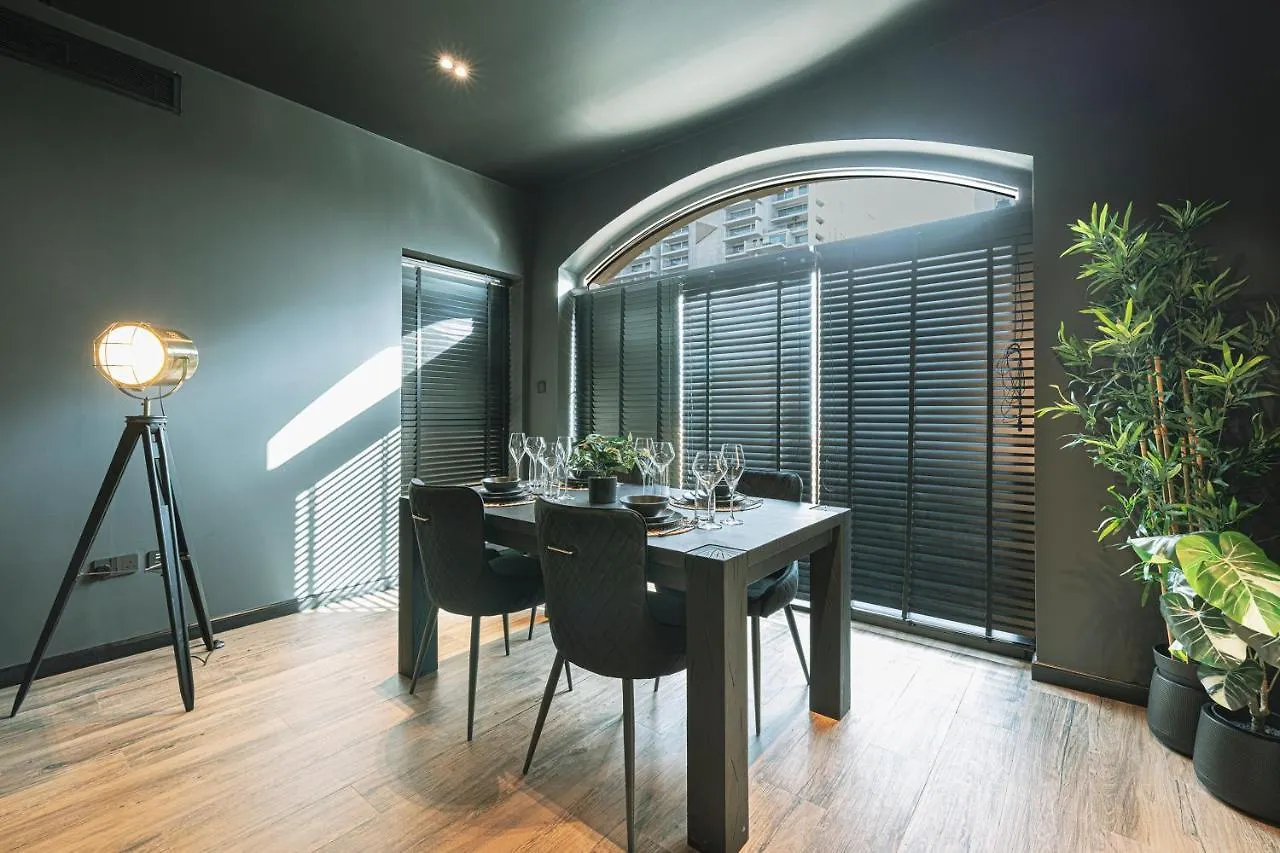 Poetry Of The Shadows By Lagom Apartment Dubai