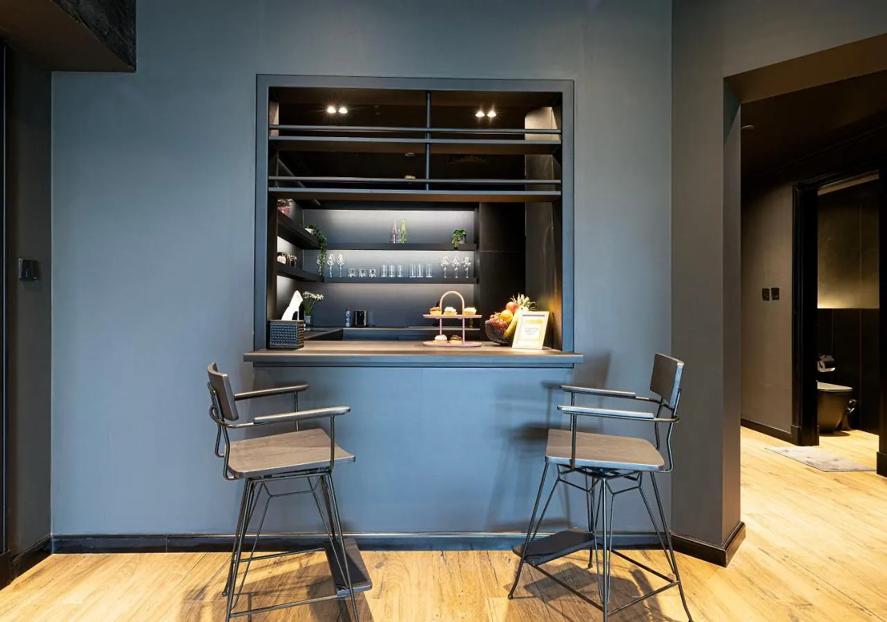 Poetry Of The Shadows By Lagom Apartment Dubai