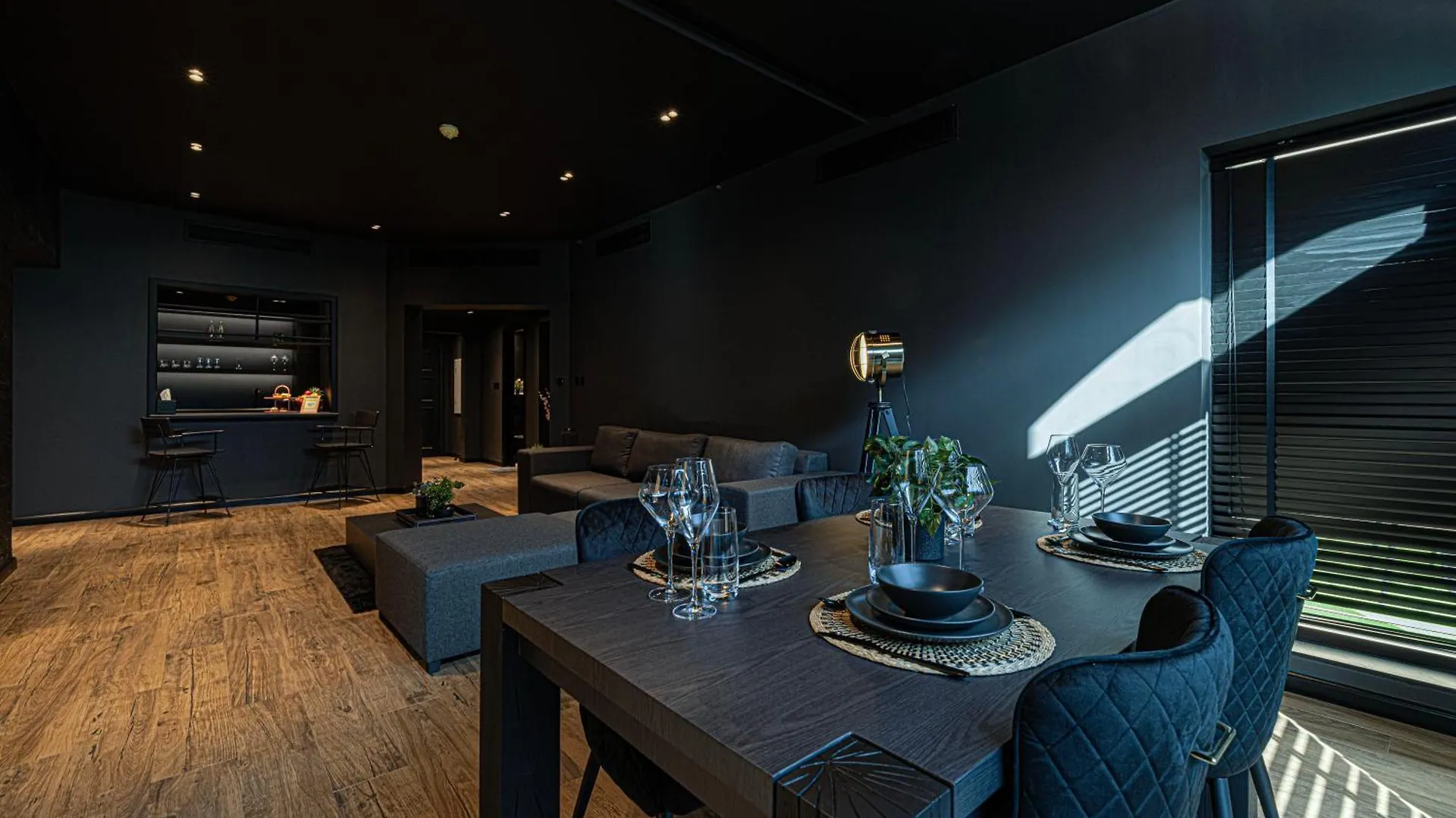 Poetry Of The Shadows By Lagom Apartment Dubai