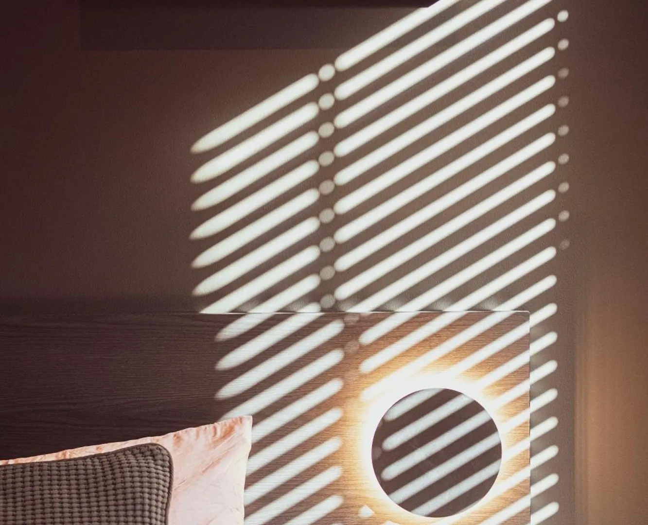 Poetry Of The Shadows By Lagom Apartment Dubai